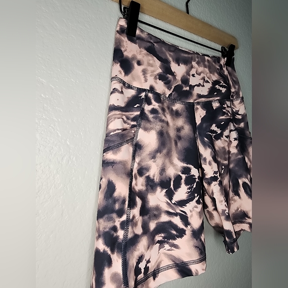 Zella High Waisted Bike Shorts - Picture 3 of 5